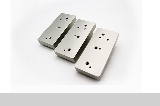 五金零件加工—深圳鑫創(chuàng)盟精密機(jī)械有限公司 五金零件加工—深圳鑫創(chuàng)盟精密機(jī)械有限公司