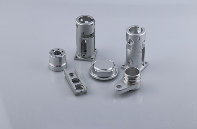 法蘭數(shù)控加工為什么要在工件上留加工余量 法蘭數(shù)控加工為什么要在工件上留加工余量