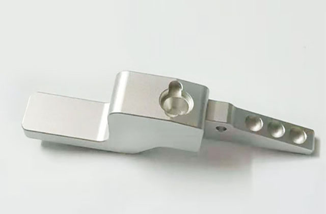 五軸CNC加工中心數(shù)控機床的日常管理