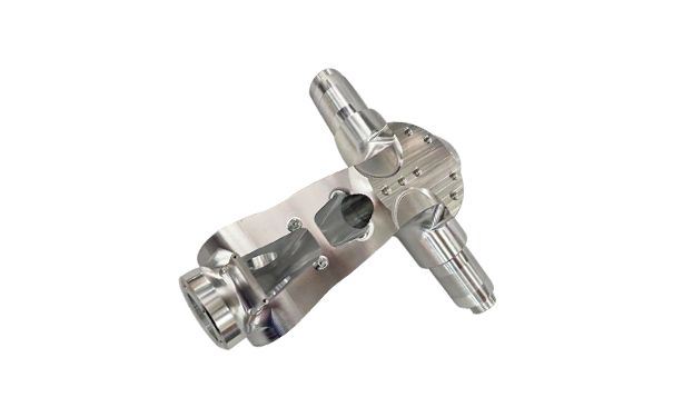 1658735482187136.jpeg 機(jī)器人零件五軸加工.jpeg