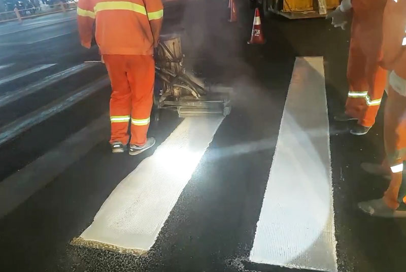 道路標(biāo)線漆劃線漆的性能及種類介紹